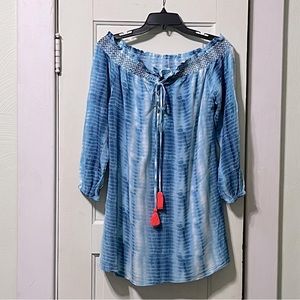 Dizzylizzy Women’s blouse. Size M.